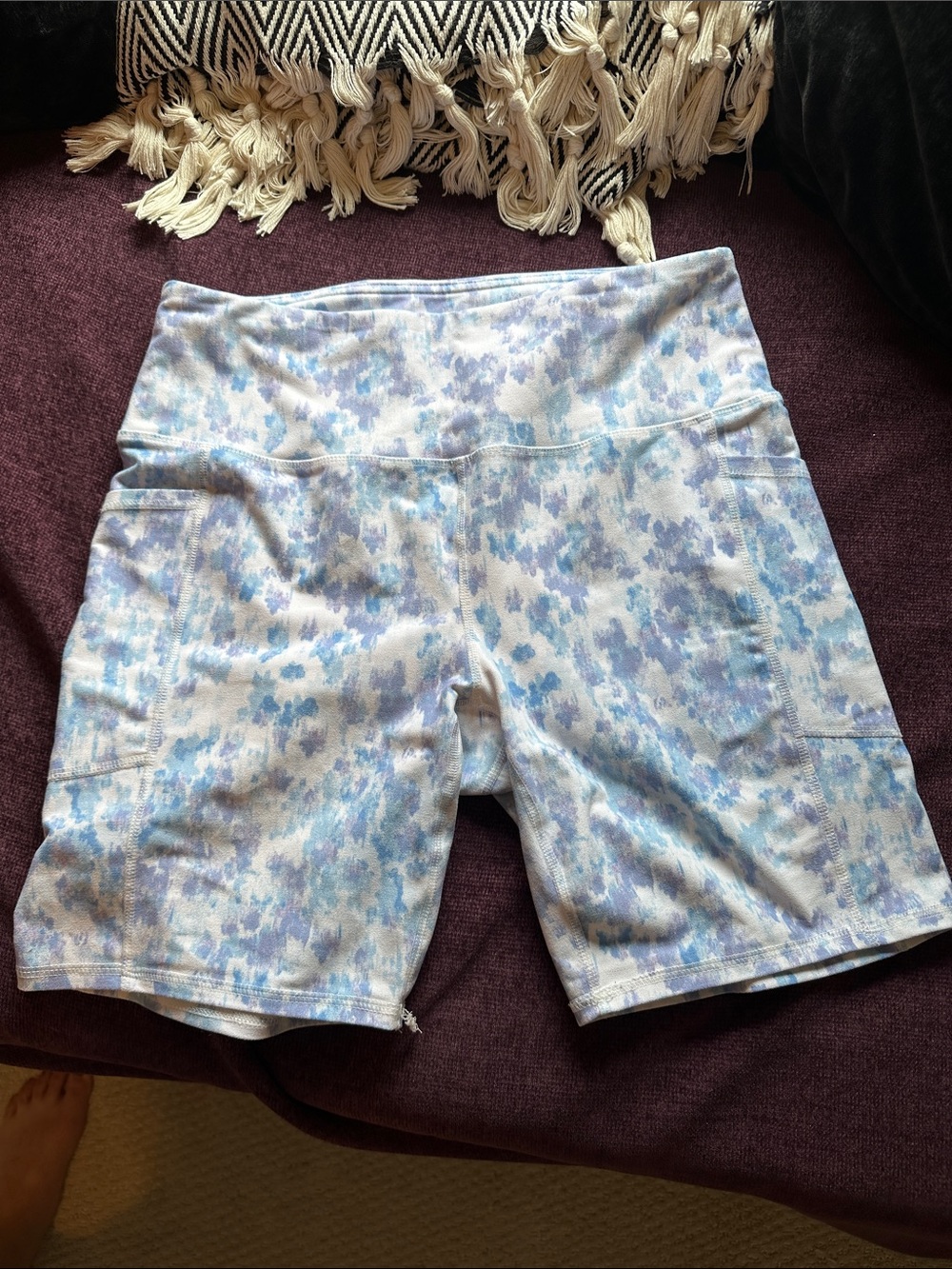 RBX Women's Light Blue & White Patterned Bike Shorts